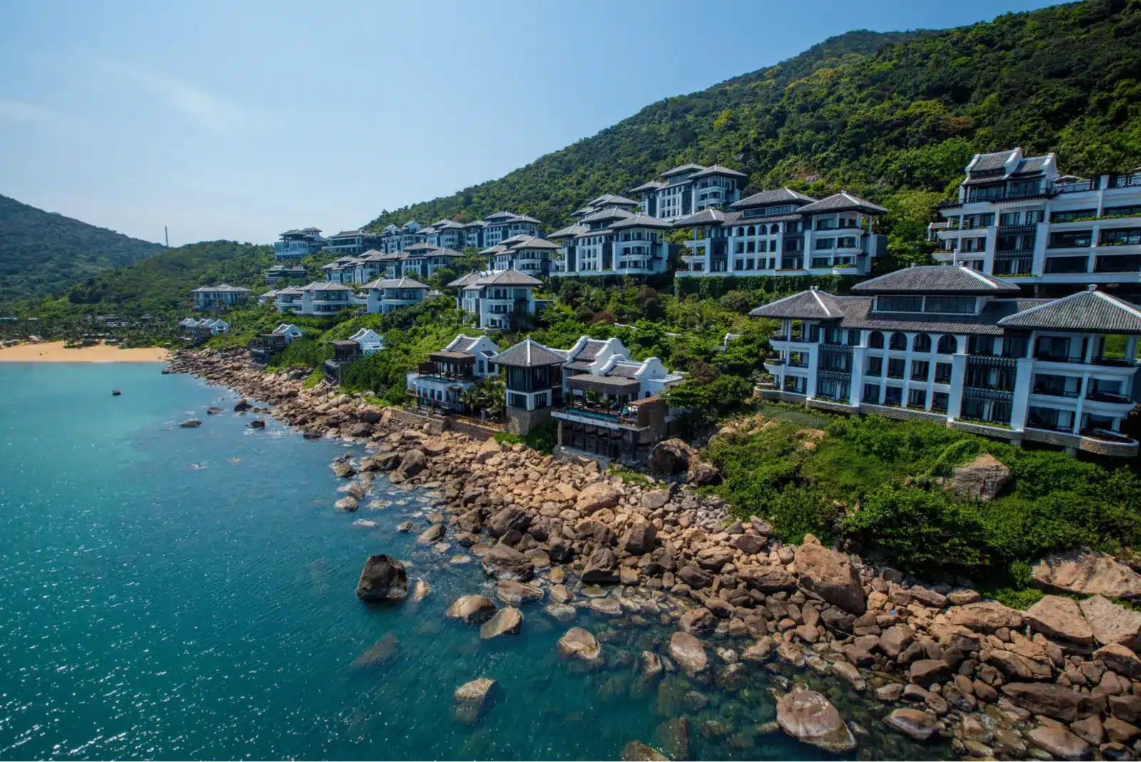 Những dự án biểu tượng của Sun Group như Ba Na Hills và InterContinental Đà Nẵng